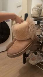 UGG Classic Short Cuff Boots:, UGG, Beige, Ophalen of Verzenden, Zo goed als nieuw