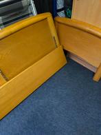 Prachtig Senioren bed met nachtkastje, Huis en Inrichting, Ophalen, Zo goed als nieuw, Eenpersoons, 90 cm