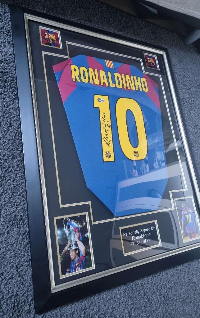 Gesigneerd 2006 Ronaldinho BECKETT COA Luxe lijst, Verzamelen, Sportartikelen en Voetbal, Zo goed als nieuw, Shirt, Buitenlandse clubs