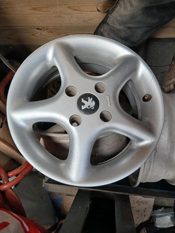borbet velgen lichtmetaal 4x108 14 inch, Auto-onderdelen, Banden en Velgen, Velg(en), Zomerbanden, 14 inch, Personenwagen, Gebruikt