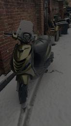 Piaggio zip 4t, Fietsen en Brommers, Scooters | Piaggio, Ophalen, Zip, Zo goed als nieuw, Benzine
