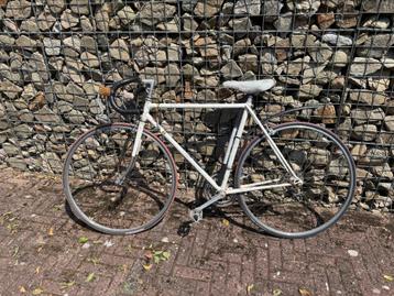 Vintage Raleigh racefiets beschikbaar voor biedingen