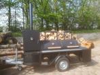 Smoker bbq op trailer te huur, huren, Tuin en Terras, Houtskoolbarbecues, Overige, Zo goed als nieuw, Ophalen