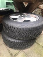 Winterbanden op velg | Vredestein | 205/55 r16 | VW, Ophalen, Zo goed als nieuw