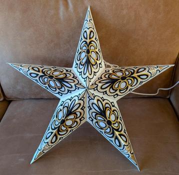  Grote kerstster met licht – sfeervol en feestelijk beschikbaar voor biedingen