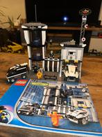 Politiebureau 7035 en gerelateerde, Ophalen of Verzenden, Gebruikt, Complete set, Lego