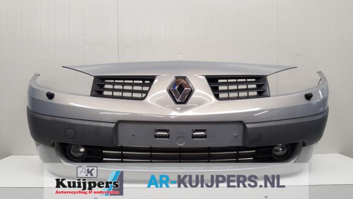 Voorbumper van een Renault Megane (TEA19), Gebruikt, -, Renault, -