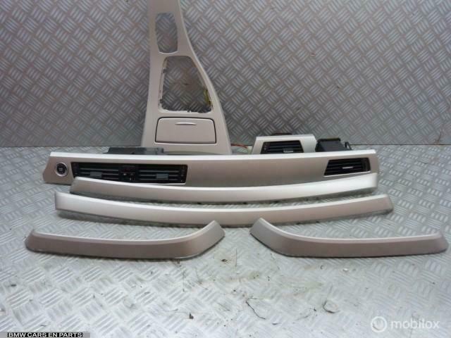 Interieurlijsten set BMW 3-serie E90 E91 Lci type met i-driv, Auto-onderdelen, Interieur en Bekleding, BMW, Gebruikt, Ophalen of Verzenden