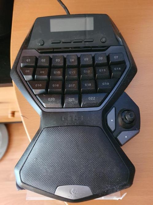 Logitech G13 Gameboard, Computers en Software, Toetsenborden, Gebruikt, Numeriek, Bedraad, Ergonomisch, Gaming toetsenbord, Multimediatoetsen