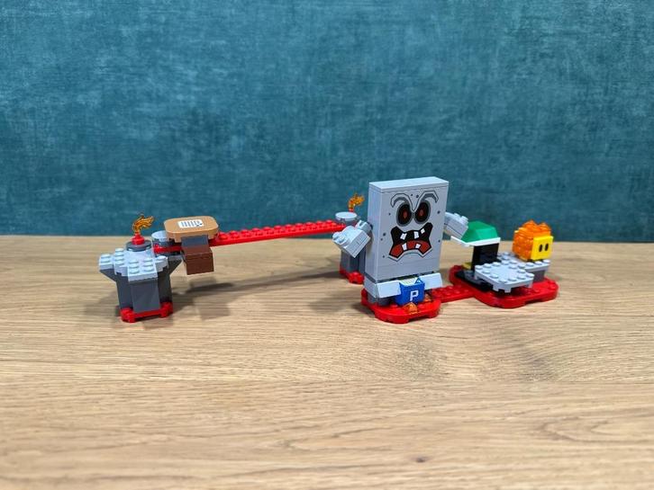 Compleet Lego Super Mario - Whomp's Lava Trouble - 71364, Kinderen en Baby's, Speelgoed | Duplo en Lego, Zo goed als nieuw, Ophalen