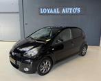 Toyota Aygo 1.0-12V Dynamic Navigator | NAVI | AIRCO | ELEK., Voorwielaandrijving, Euro 5, Gebruikt, 4 stoelen