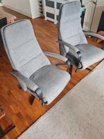 2 PROMINENT, moderne relaxstoelen met accu en tiptoetsen. Um, Ophalen, Zwart, Twee