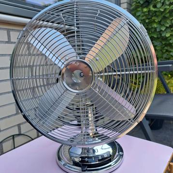 3 Standen ventilator,  subliem werkend  beschikbaar voor biedingen