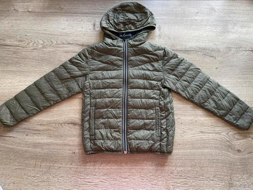 Legergroene windjack / jasje maat 128, Kinderen en Baby's, Kinderkleding | Maat 128, Zo goed als nieuw, Jongen, Jas, Ophalen of Verzenden