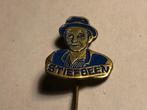 Metalen STIEFBEEN TV-SERIE Speld (Blauw/Messingkleur)., Verzenden, Zo goed als nieuw, Figuurtje, Speldje of Pin