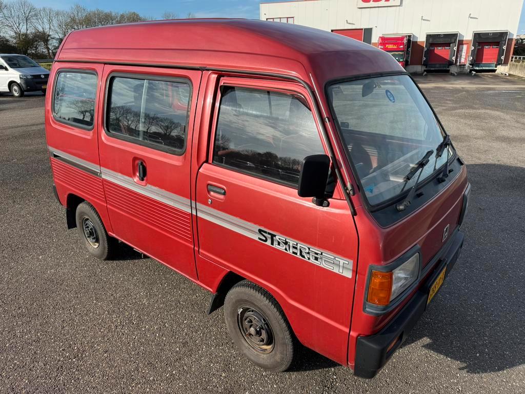 97b1e5d9-dcb8-48c6-9308-9e99cfb1a02c