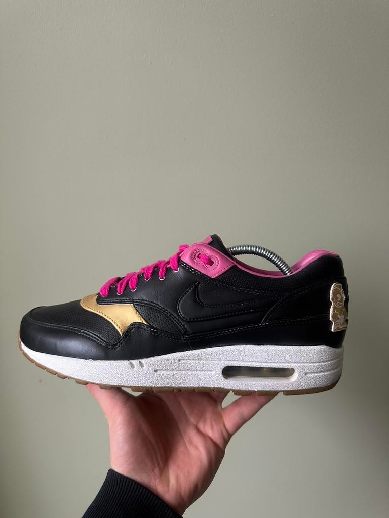 Nike Air Max 1 custom “Kid Robot” / 44, Zwart, Ophalen of Verzenden, Sneakers of Gympen, Zo goed als nieuw