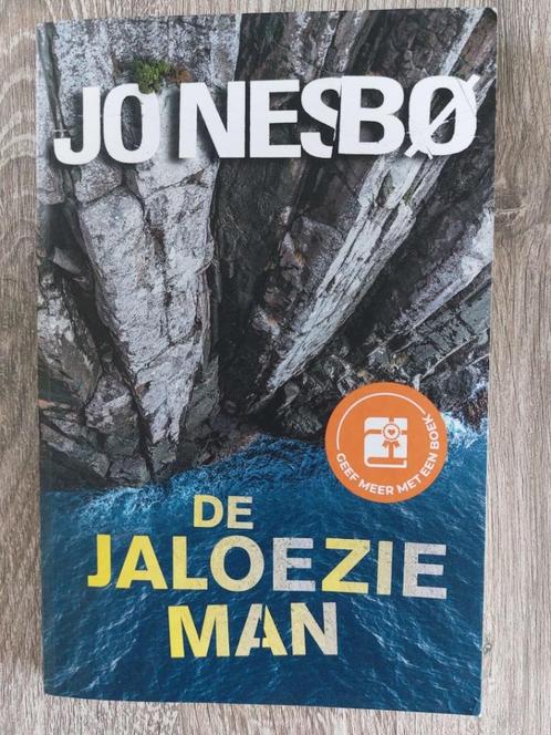 Jo Nesbø - De jaloezieman, Boeken, Thrillers, Zo goed als nieuw, Scandinavië, Ophalen of Verzenden