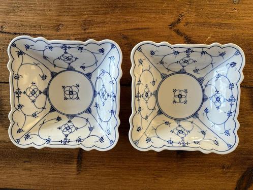 Vierkante  schaal   Blau Saks, Antiek en Kunst, Antiek | Servies los, Ophalen of Verzenden