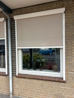 2 mooie screens, Doe-het-zelf en Verbouw, Rolluiken, Ophalen, Zo goed als nieuw, Wit