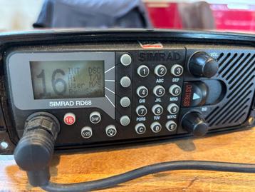 Simrad RD68 DSC Marifoon beschikbaar voor biedingen