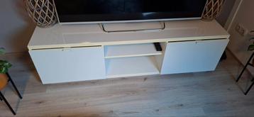 Tv kast van IKEA 