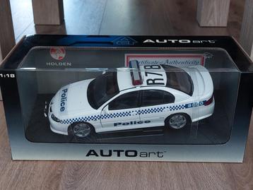 Holden Commodore VX SS Australian Police | 1:18 | Autoart beschikbaar voor biedingen