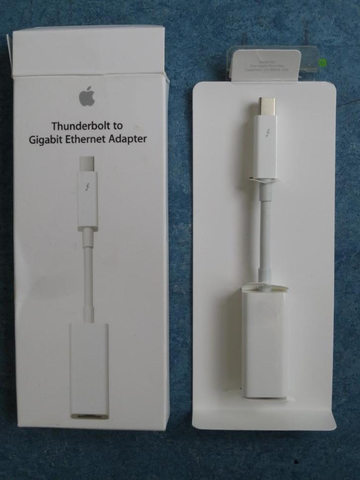 Originele Apple Thunderbolt to Ethernet Adapter(A1433)-Nieuw, Computers en Software, Pc- en Netwerkkabels, Zo goed als nieuw, Ophalen of Verzenden