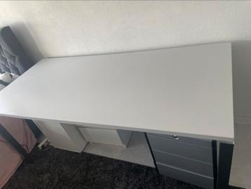 Ikea bureau gratis