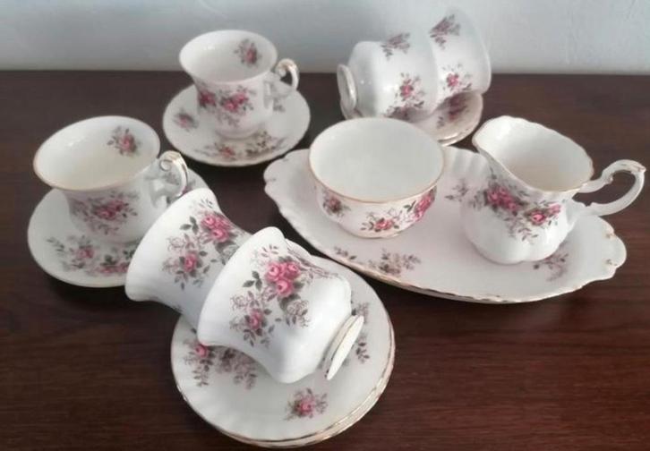 Royal albert lavender rose, Antiek en Kunst, Antiek | Servies los, Ophalen