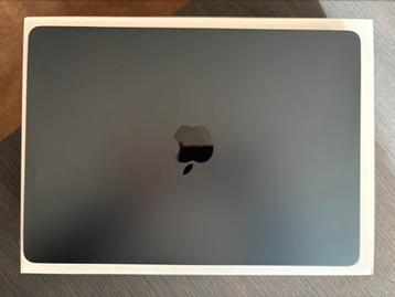 13.6" MacBook Air M2, 512gb SSD & 16gb RAM - Goede staat! beschikbaar voor biedingen