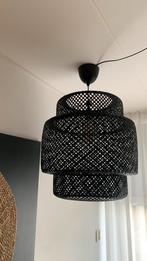 kroonluchter,met twee kleine tafel/nachtkasje lampen, Overige materialen, Modern. Gevlochten bamboe., Ophalen of Verzenden, Zo goed als nieuw