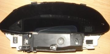 Toyota YARIS herstel instrumentenpaneel  beschikbaar voor biedingen