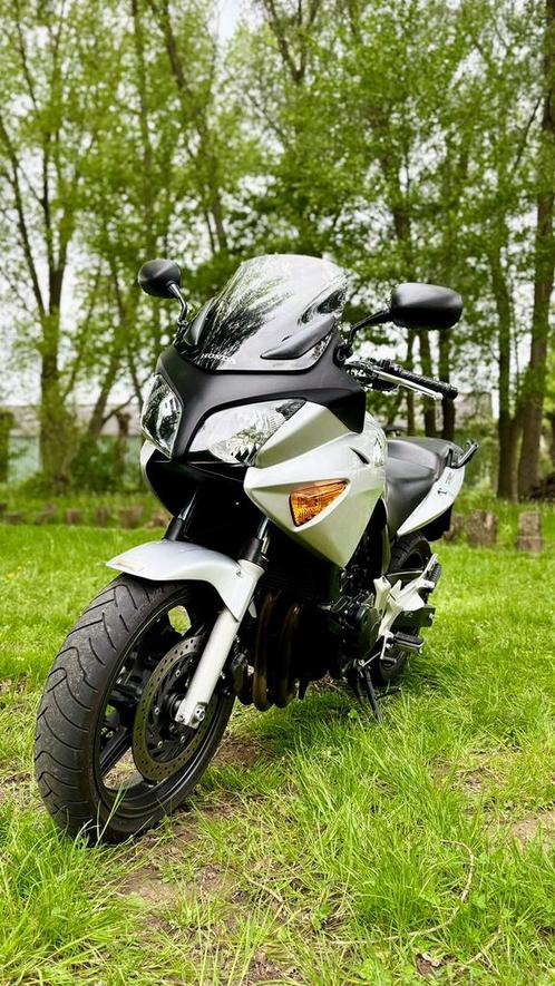 CBF 600S grote beurt, nieuw staat 16DKM, Motoren, Motoren | Honda, Particulier, Super Sport, meer dan 35 kW, 4 cilinders, Ophalen