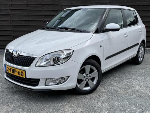 Skoda Fabia 1.2 TSI Drive / Navi / Cruise/ Trekhaak / Nieuwe, Auto's, Skoda, Bedrijf, Fabia, ABS, Airbags, Airconditioning, Boordcomputer