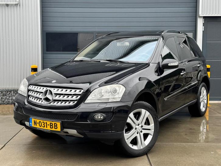 Mercedes-Benz M-klasse 500 V8 AUT / CRUISE / CLIMA / PDC / S, Auto's, Mercedes-Benz, Bedrijf, Te koop, M-Klasse, 4x4, ABS, Airconditioning