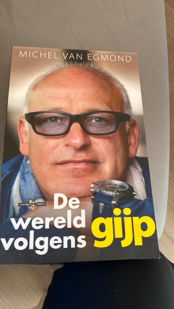 Michel van Egmond - De wereld volgens Gijp, Boeken, Sportboeken, Zo goed als nieuw, Balsport, Ophalen of Verzenden