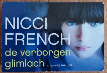 De verborgen glimlach - Nicci French - dwarsligger - IGST  beschikbaar voor biedingen