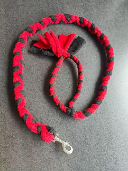 Hondenriem rood/zwart fleece Speel, Dieren en Toebehoren, Hondenriemen, Nieuw, Hondenriem, Ophalen of Verzenden