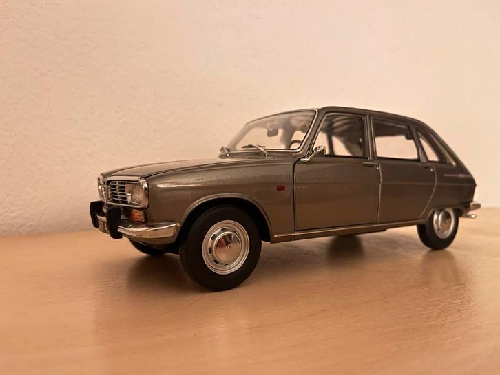 Renault 16 Norev 1:18 - Grijs Metallic, Hobby en Vrije tijd, Modelauto's | 1:18, Zo goed als nieuw, Auto, Norev, Ophalen of Verzenden