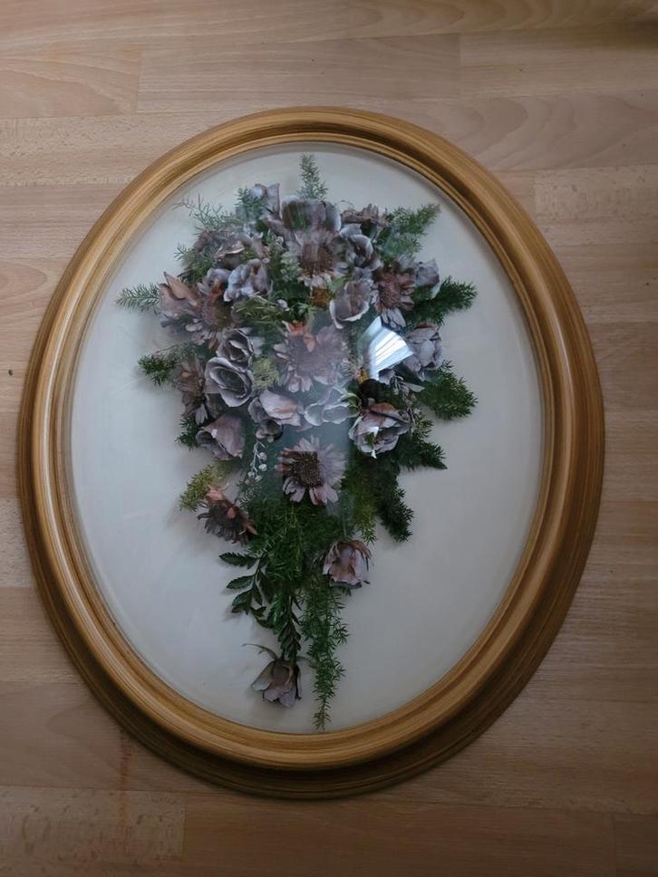 Boeket droogbloemen in glazen bol, nu 30 euro, Huis en Inrichting, Woonaccessoires | Droogbloemen, Gebruikt, Ophalen