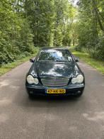 Mercedes-Benz C-Klasse 2.6 C240 Sedan AUT 2001 Zwart, Auto's, Automaat, Achterwielaandrijving, 74 €/maand, 2597 cc
