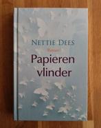 Nettie Dees - Papieren vlinder, Boeken, Nieuw, Ophalen of Verzenden, Nettie Dees