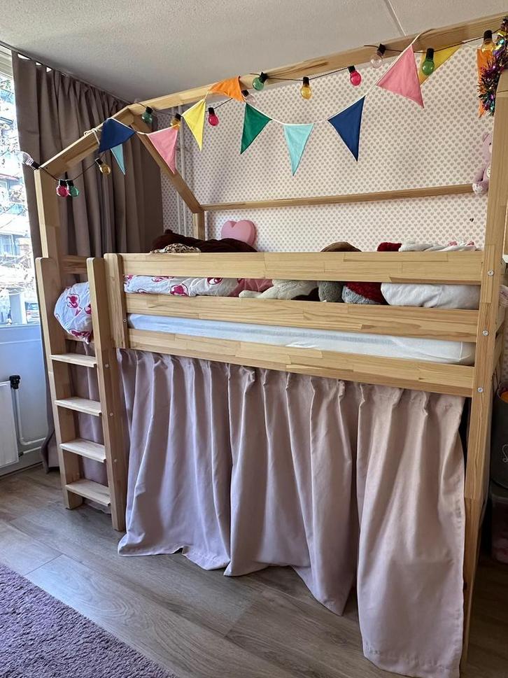 Halfhoogslaper petit puk, Pepe., Kinderen en Baby's, Kinderkamer | Stapelbedden en Hoogslapers, Zo goed als nieuw, Halfhoogslaper