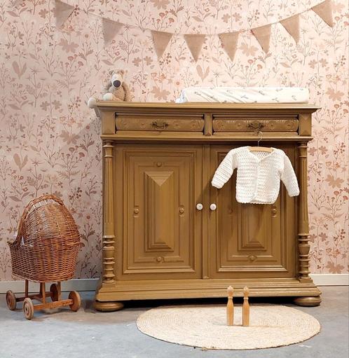 Vintage unieke dressoir speelgoedkast commode hout babykamer, Kinderen en Baby's, Kinderkamer | Commodes en Kasten, Zo goed als nieuw