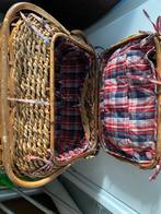 Vintage grote  Picknickmand/naaimand van riet met Voering, Ophalen, Gebruikt, ., .