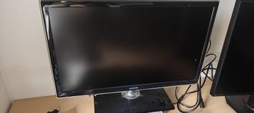 Samsung tv / monitor 27 inch beschikbaar voor biedingen