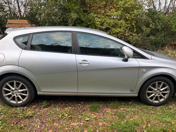 Seat Leon 1.4 TSI 92KW 2009 Grijs, Auto's, Seat, Particulier, Leon, Benzine, B, Hatchback, Handgeschakeld, Geïmporteerd, Zilver of Grijs