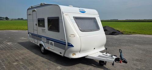 Aangeboden Super Hobby 400 de luxe easy, Caravans en Kamperen, Caravans, Particulier, tot en met 4, 750 - 1000 kg, Treinzit, Hobby