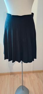 Zwarte gebreide plooi rok, elastisch, maat+/_ 40, Kleding | Dames, Rokken, Maat 38/40 (M), Zwart, Ophalen of Verzenden, Zo goed als nieuw